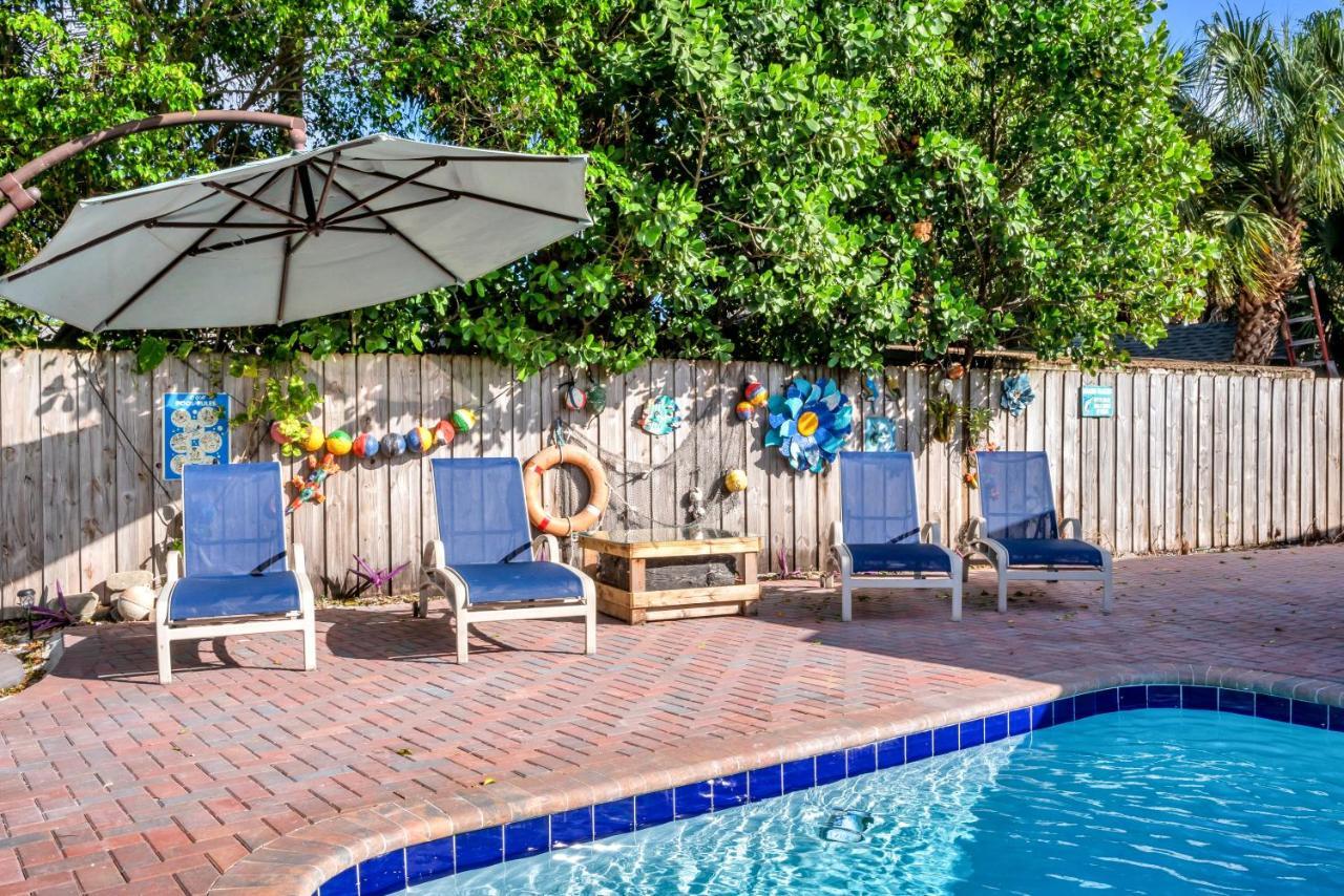 4 Bd Near Beach Spacious Solar Heated Pool Waterfront Home ポンパノビーチ エクステリア 写真