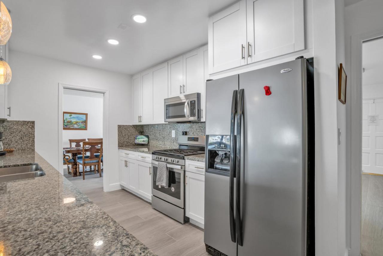 4 Bd Near Beach Spacious Solar Heated Pool Waterfront Home ポンパノビーチ エクステリア 写真